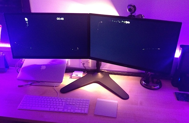 use my macbook as a monitor for mac pro